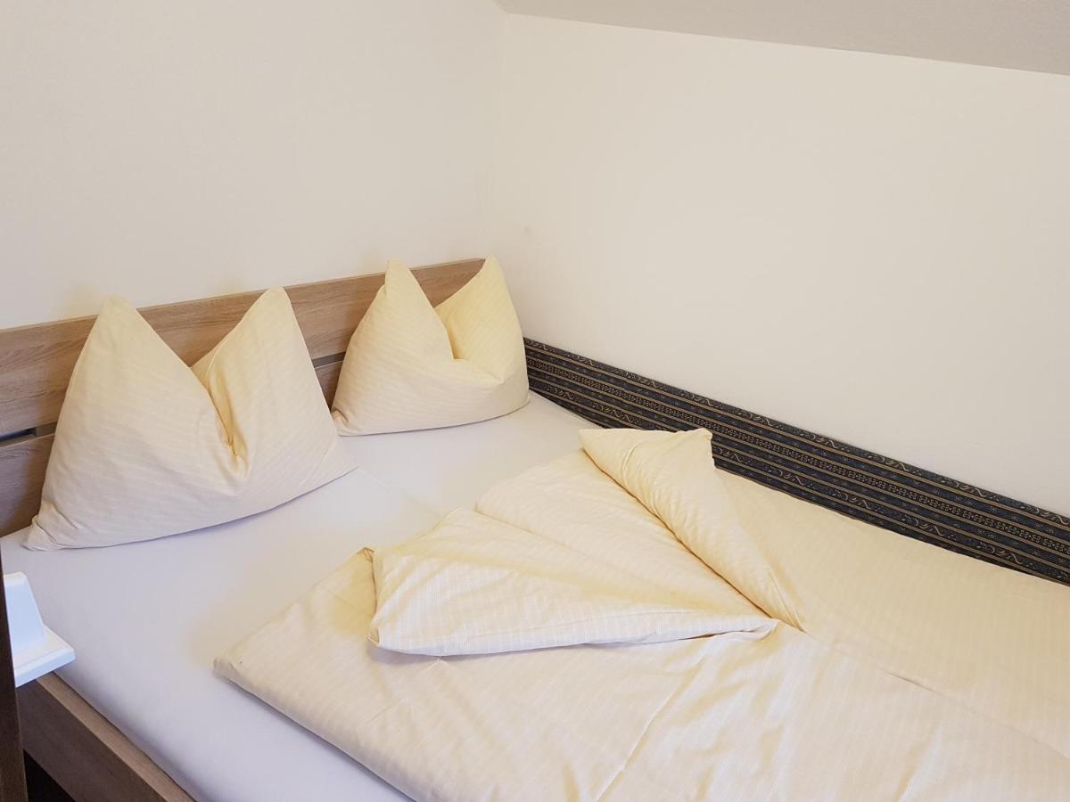 Gaestehaus Rass 로페르 외부 사진